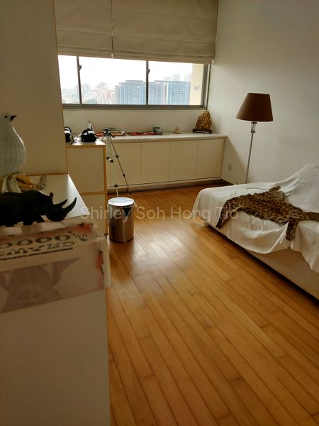 4 Bed Apartment (Condo) for Sale in  Lakeview - Image 7